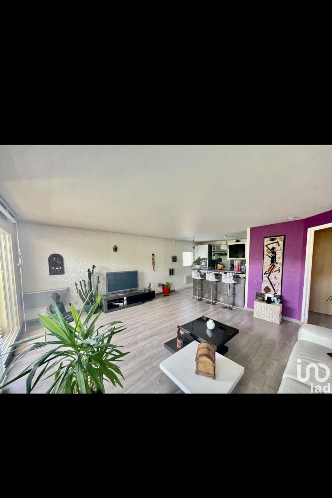 Joli Appartement A Cergy Bagian luar foto